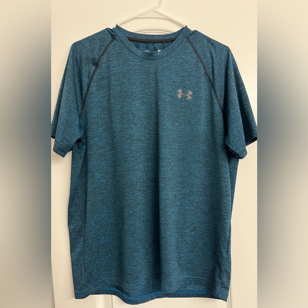 Under Armour Dri Fit short sleeve shirt Size L